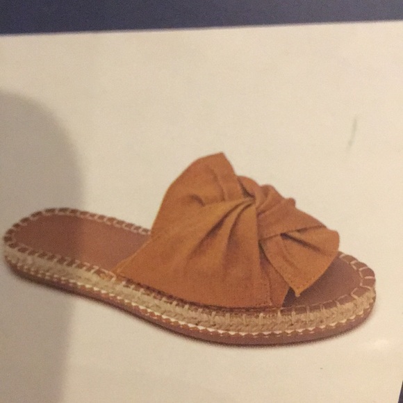 Knot Bow Slides. Golden Yellow - Picture 2 of 7